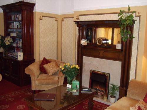 Moss Lodge Rochdale Exterior photo