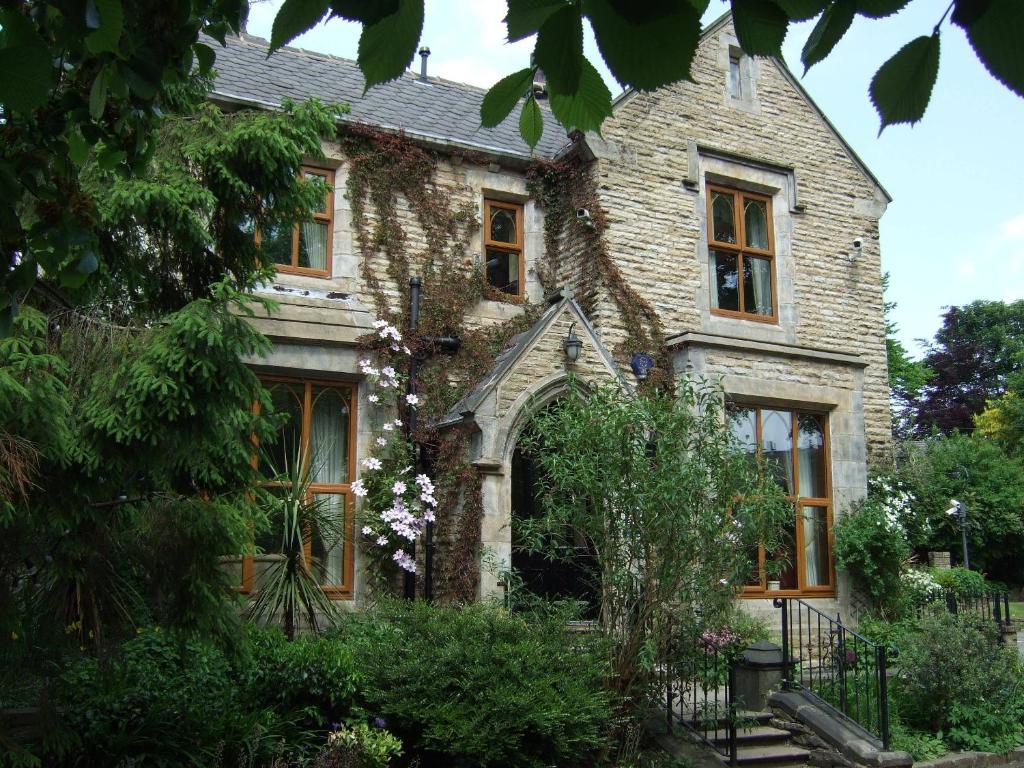 Moss Lodge Rochdale Exterior photo